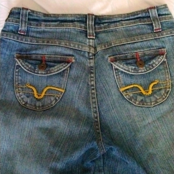 Blues Highrise Jeans - Picture 7 of 7